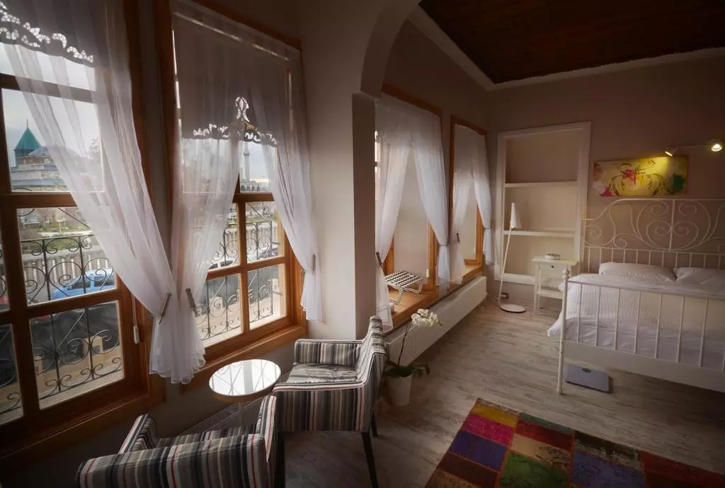 hotel hich konya_shabavizparvaz_04.jpg